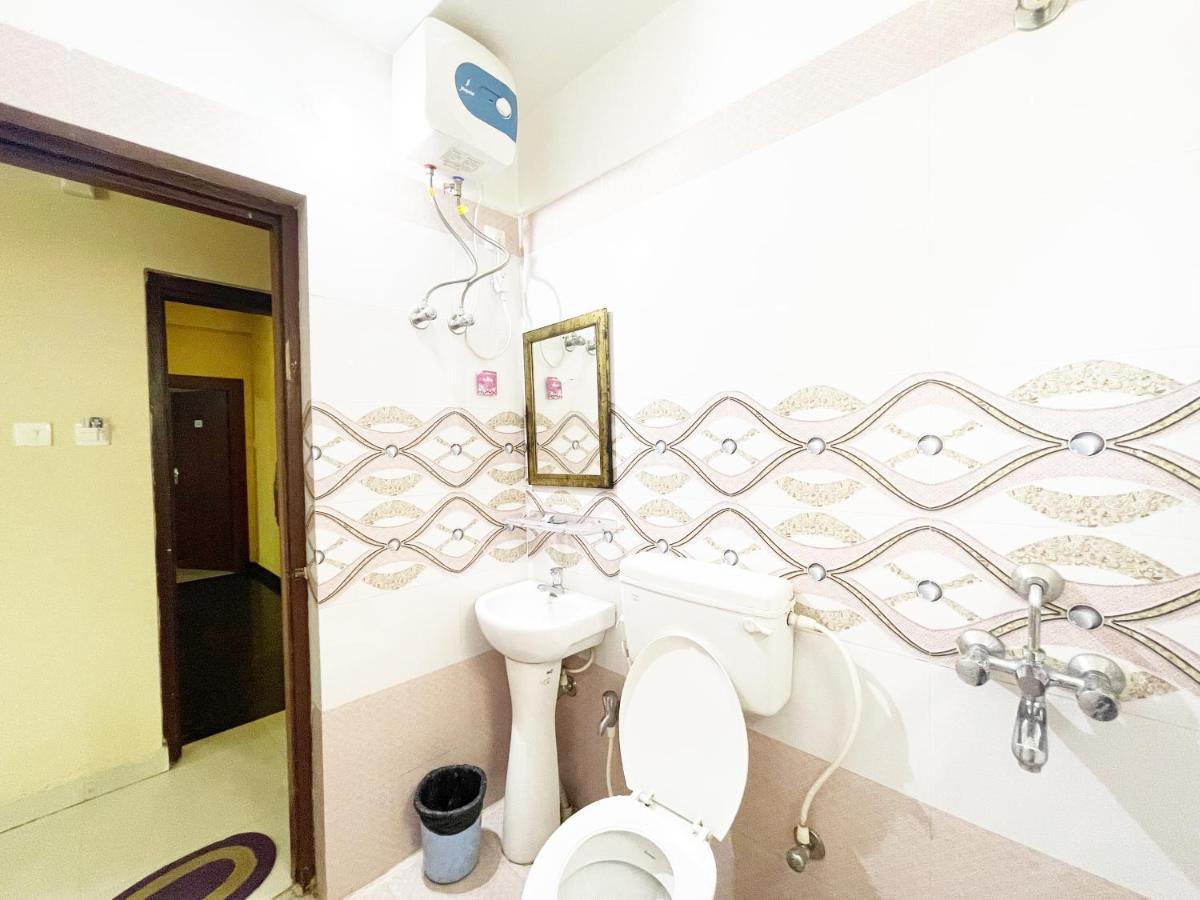 Hotel Golden Wave Puri Kültér fotó